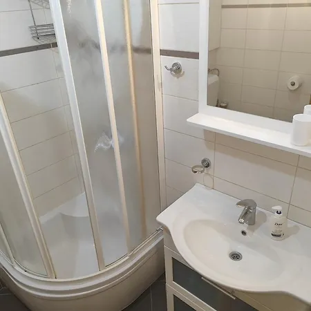 Zoki Apartment