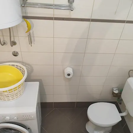 Zoki Apartment *